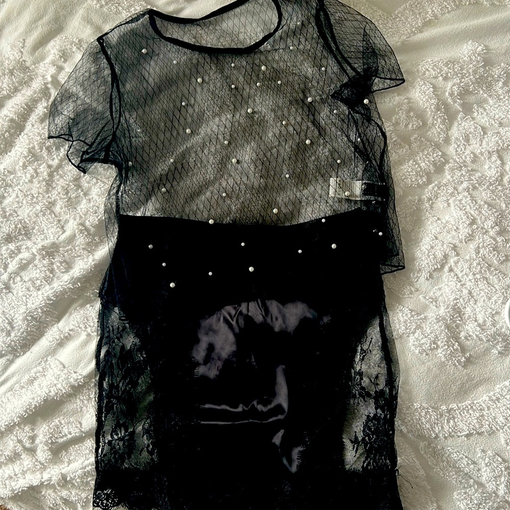 NEW lace side panel skirt and pearl mesh top in size M